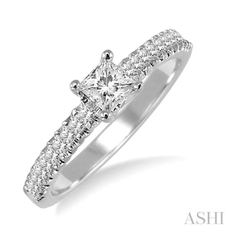 1/2 Ctw Diamond Engagement Ring with 1/4 Ct Princess Cut Center Stone in 14K White Gold