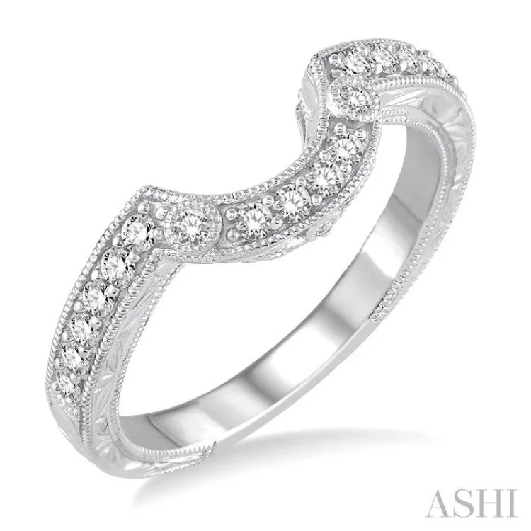 1/4 Ctw Round Cut Diamond Wedding Band in 14K White Gold