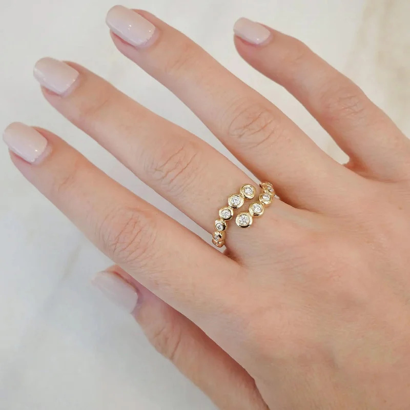 Graduated Diamond Pillow Wrap Ring