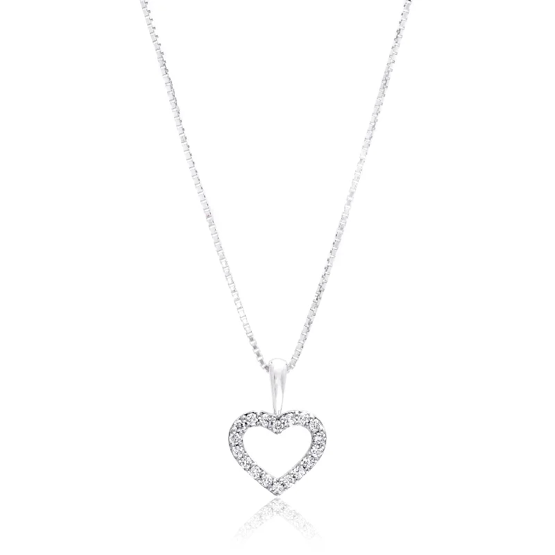 18K White Gold Diamond Heart Pendant